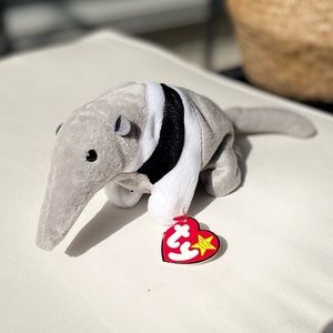 Ty Ants Beanie Baby 1997 Swing Tag, 1998 Tush Tag. Mint Condition